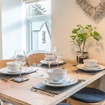 דירה Victoria Apartment, Derwent House *