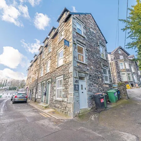 Victoria Apartment, Derwent House