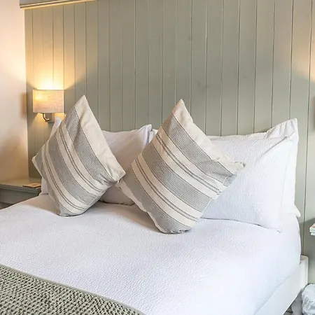 Victoria Apartment, Derwent House *